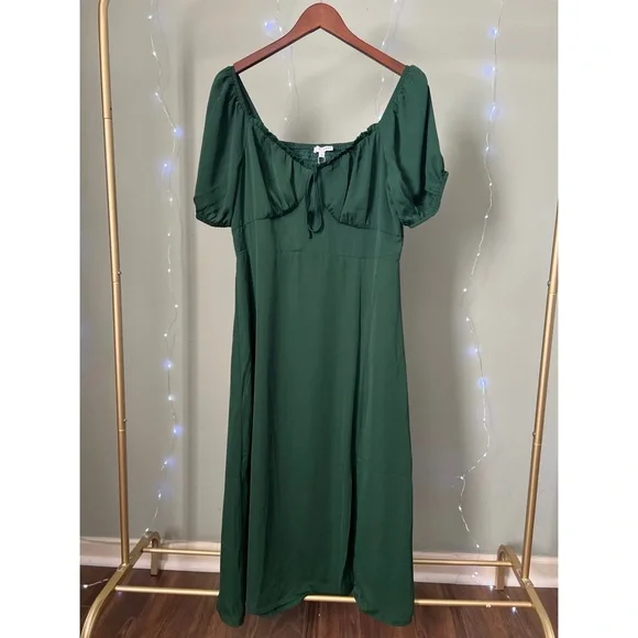 Baltic Born | Dresses | Baltic Born Cadence Midi Dress | Poshmark